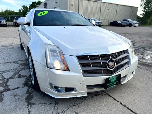 Used 2011 Cadillac CTS Premium image 2