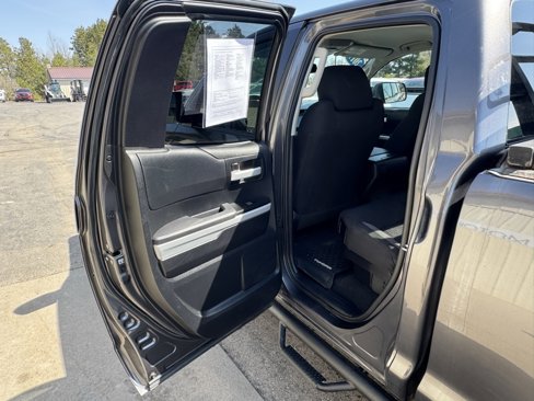Used 2017 Toyota Tundra SR5 image 24