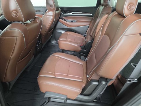Used 2018 Buick Enclave Avenir w/ Avenir Technology Package image 33