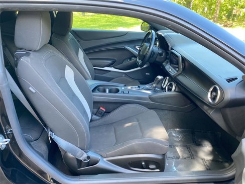 Used 2024 Chevrolet Camaro LT w/ RS Package image 31