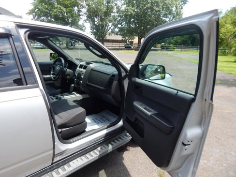 Used 2012 Ford Escape XLT image 17