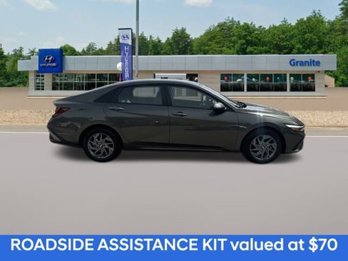 Certified 2024 Hyundai Elantra SEL image 7