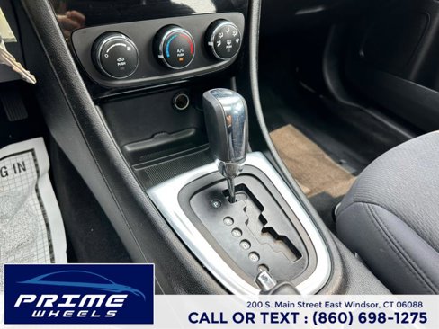 Used 2013 Chrysler 200 LX image 19