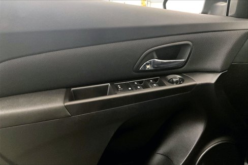Used 2015 Chevrolet Cruze LT w/ RS Package image 22