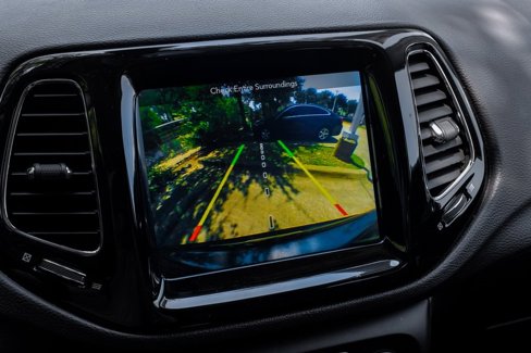 Used 2018 Jeep Compass Limited w/ Navigation Group image 29