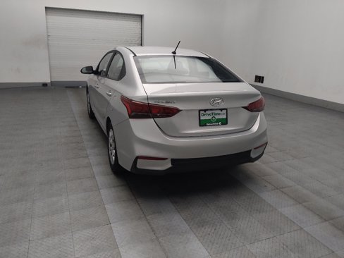 Used 2018 Hyundai Accent SE image 5