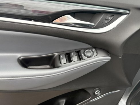 Used 2019 Buick Enclave Essence image 10