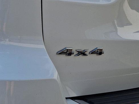 Used 2018 Jeep Grand Cherokee Limited image 33