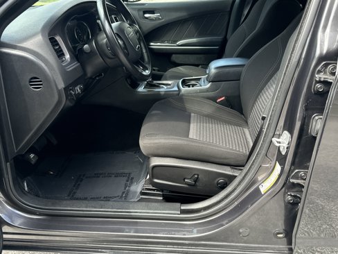Used 2023 Dodge Charger SXT image 9