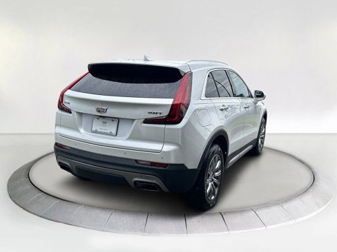 Used 2019 Cadillac XT4 Premium Luxury w/ Cold Weather Package image 5
