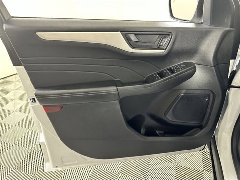 Used 2022 Ford Escape SE image 22