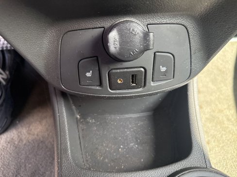 Used 2014 Chevrolet Spark LT image 10