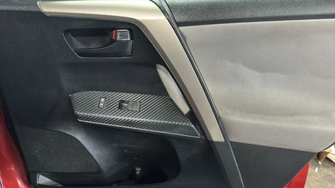 Used 2014 Toyota RAV4 LE image 17