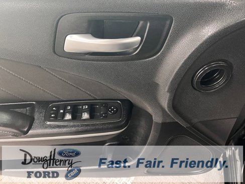 Used 2020 Dodge Charger SXT image 23