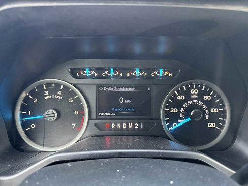 Used 2016 Ford F150 XLT w/ Equipment Group 302A Luxury image 31