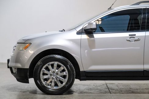 Used 2010 Ford Edge SEL image 21