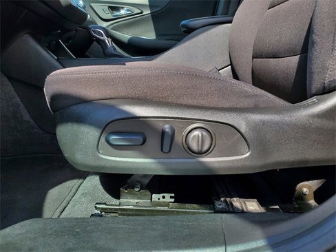 Used 2023 Chevrolet Malibu LT image 6