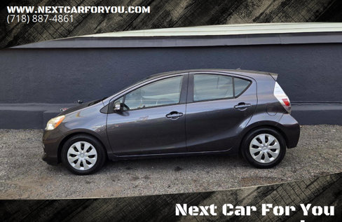 Used 2012 Toyota Prius C Two image 2