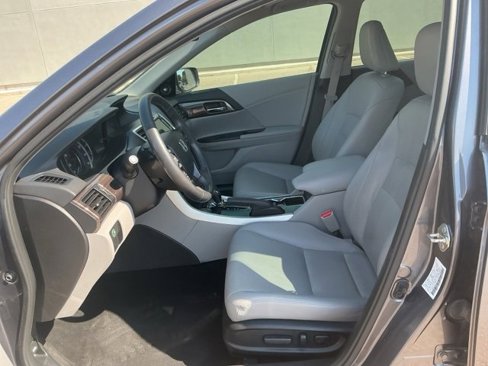 Used 2017 Honda Accord EX-L image 17