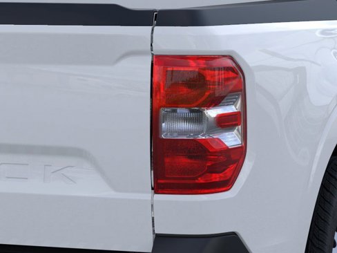 New 2025 Ford Maverick XL w/ Equipment Group 102A image 22