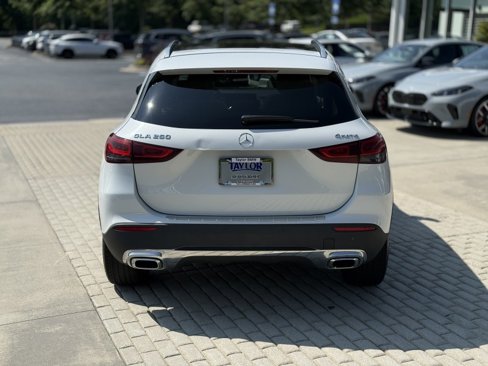 Used 2021 Mercedes-Benz GLA 250 4MATIC w/ Premium Package image 5
