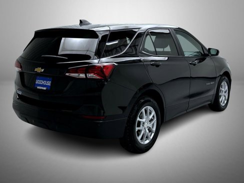 Used 2024 Chevrolet Equinox LS w/ LS Convenience Package image 5