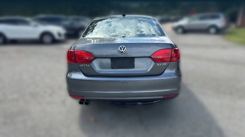 Used 2011 Volkswagen Jetta SE image 6