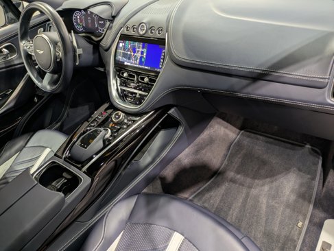 Used 2024 Aston Martin DBX 707 image 27