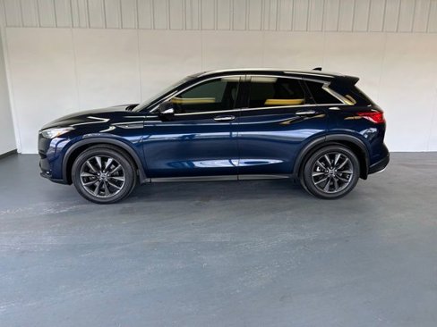 Used 2019 INFINITI QX50 Essential w/ Premium Heat Package image 5