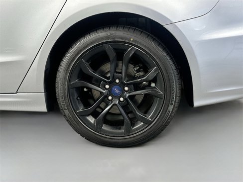 Used 2020 Ford Fusion SE w/ Equipment Group 151A image 30