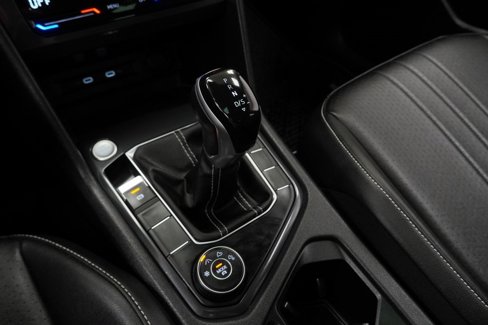 Used 2022 Volkswagen Tiguan SE image 27