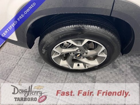 Certified 2024 Chevrolet Trax LT w/ Driver Confidence Package image 19