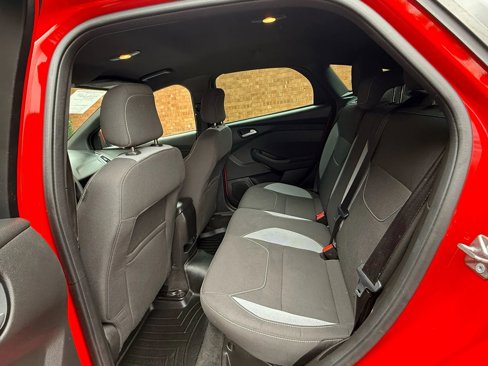 Used 2017 Ford Focus ST image 14