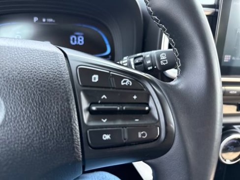 Certified 2023 Hyundai Venue SEL image 15