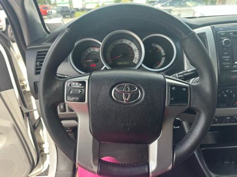 Used 2013 Toyota Tacoma 4x4 Double Cab image 12