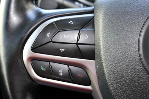 Used 2021 Jeep Cherokee Latitude Plus image 28
