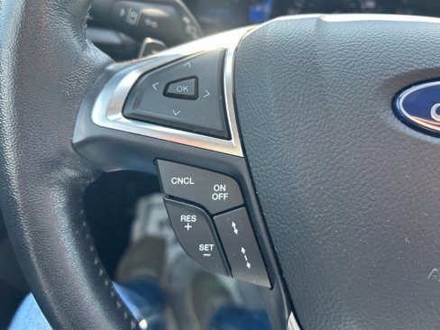Used 2020 Ford Fusion Titanium image 18