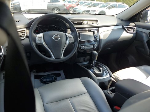 Used 2016 Nissan Rogue SV w/ SV Premium Package image 7