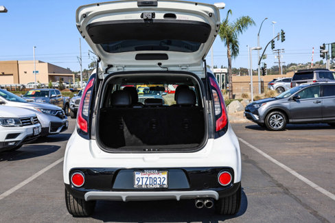 Used 2018 Kia Soul ! image 23