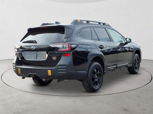 Used 2022 Subaru Outback Wilderness image 5