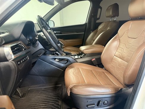 Used 2022 Kia Telluride SX w/ SX Prestige Package image 11