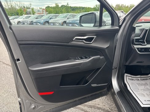 Used 2023 Kia Sportage LX image 13