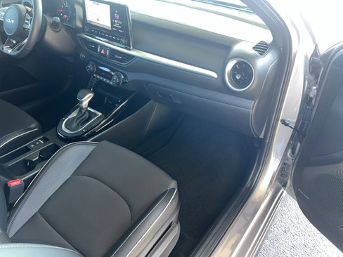 Used 2023 Kia Forte GT-Line w/ GT-Line Premium Package image 31