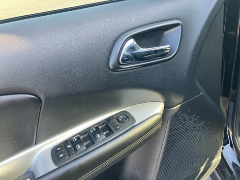 Used 2018 Dodge Journey SXT w/ Connectivity Group image 36