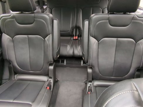 Used 2022 Jeep Grand Cherokee L Limited image 23