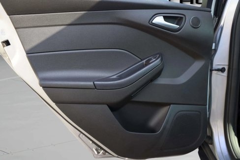 Used 2017 Ford Focus SEL image 19