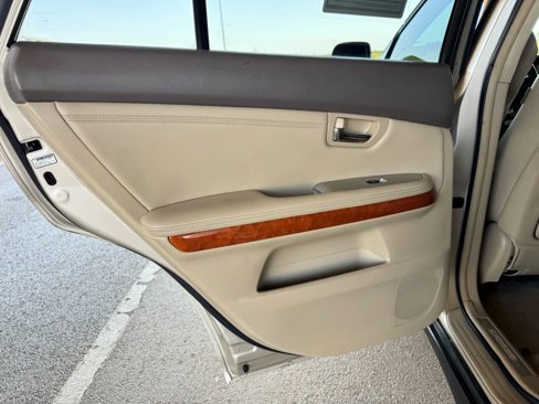 Used 2006 Lexus RX 330 image 18