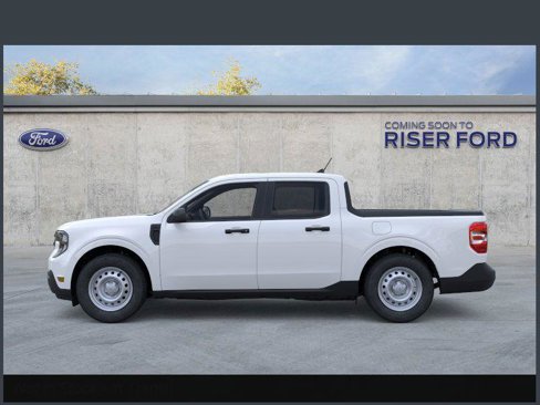 New 2025 Ford Maverick XL image 3