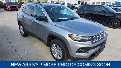 Used 2022 Jeep Compass Latitude image 4