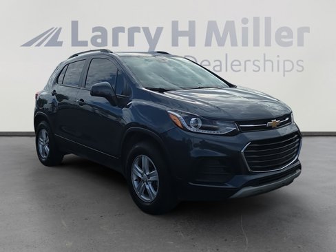Used 2022 Chevrolet Trax LT w/ LT Convenience Package image 7